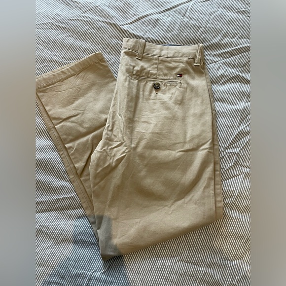32 x 30 Beige Tommy Hilfiger Pants - Picture 5 of 6